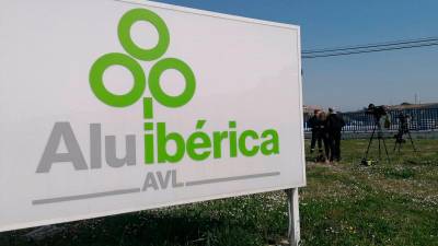 Exige la plantilla de Alu Ibérica una solución ante el concurso de acreedores