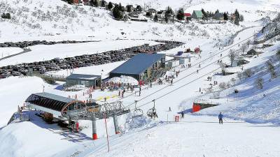 Imaxe panorámica da estación de esquí Fuentes de Invierno no Principado de Asturias. Foto: Fuentes de Invierno