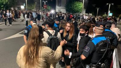 Noche universitaria ‘movidita’ en Santiago con numerosos identificados