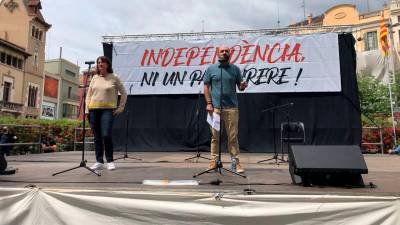 Elisenda Paluzie y Marcel Mauri, durante el acto en Figueres. Foto: E.P.