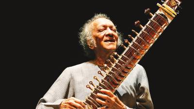 Ravi Shankar (1920-2012) vinculó musicalmente dos mundos muy diferentes: el oriental y el occidental.