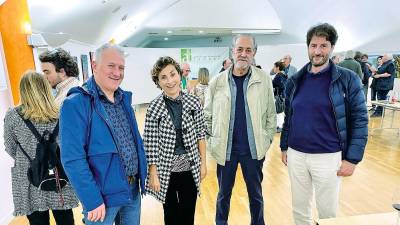 Juan Silva, Marisina Ameneiro, Rivero de Aguilar y Pitelos en la sede de la Asociación Empresarial del Tambre