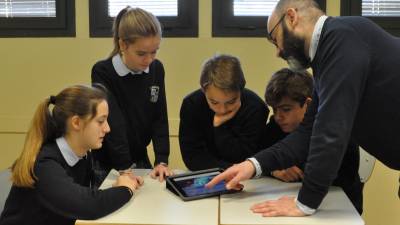 Más de 10.000 estudiantes de toda España participan en un 'escape room' digital