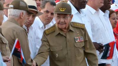 Láncara nombra a Raúl Castro como Hijo Adoptivo
