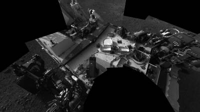 El robot explorador Curiosity envía la primera panorámica del cráter Gale
