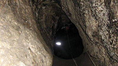 Encuentran en una cueva del Pico Sacro el cadáver de un recién nacido