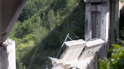 siniestro. Viaducto derrumbado en la A-6. Foto: E.P.