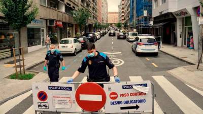 Descendió en Galicia un veinte por ciento el tráfico peatonal en las calles comerciales en el mes de agosto