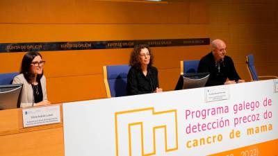jornada. La Dirección Xeral de Saúde conmemoró el 30 aniversario del inicio del Plan Galego de Detección Precoz do Cancro de Mama. Foto: Gallego