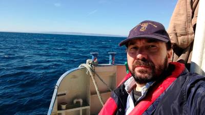 Rafael Lema, escritor, investigador y gran estudioso de los naufragios acaecidos en la Costa da Morte . Foto: ECG
