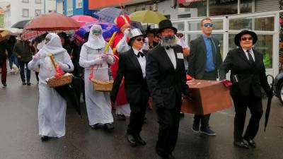 Desfile de Entroido o pasado ano polas rúas de Laxe. Foto: Concello de Laxe