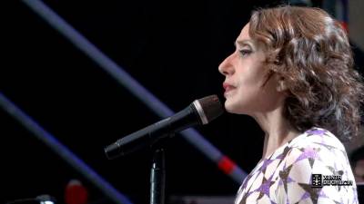 Luz Casal canta en el Obradoiro con la Filharmonía