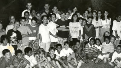 ...Cuando en 1992 comenzó el programa Vacaciones en Paz para que las familias acogieran a niños saharauis