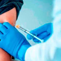 Ponencia Vacunas recomienda dosis de refuerzo para el grupo de 60 a 69 años