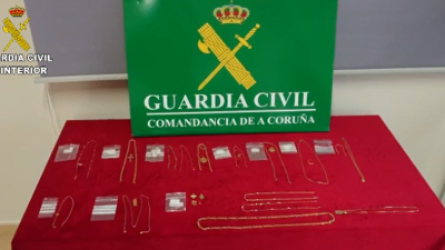 Varias de las joyas sustraídas y que fueron recuperadas por la Guardia Civil. Foto: Guardia Civil