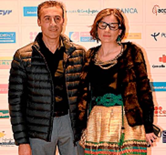 Manuel Devesa y Mariana Mariño, de Maina & Co en el photocall. FOTO: F. Blanco, A. Hernández, R. Escuredo, P. Sangiao, N. Santás