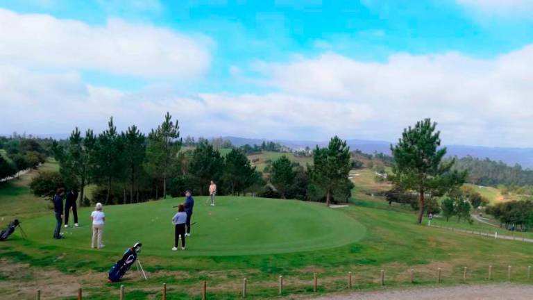 Un centenar de inscritos en el Torneo Jael Joyería de golf en Oleiros