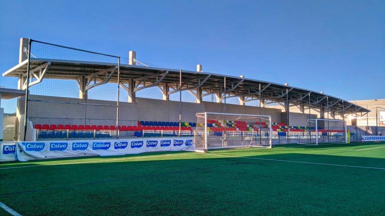 O Plan Unico financiará a mellora da iluminación no complexo deportivo de As Eiroas, en Carballo, recentemente reformado. Foto: C. C.