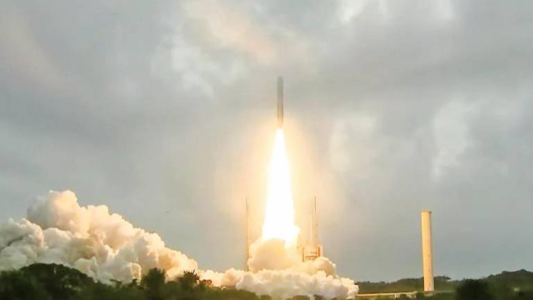 Momento en el que el telescopio ‘James Webb’ es enviado al espacio a bordo del ‘Arianne 5’ desde Kurú. Foto: Nasa TV/E.P.