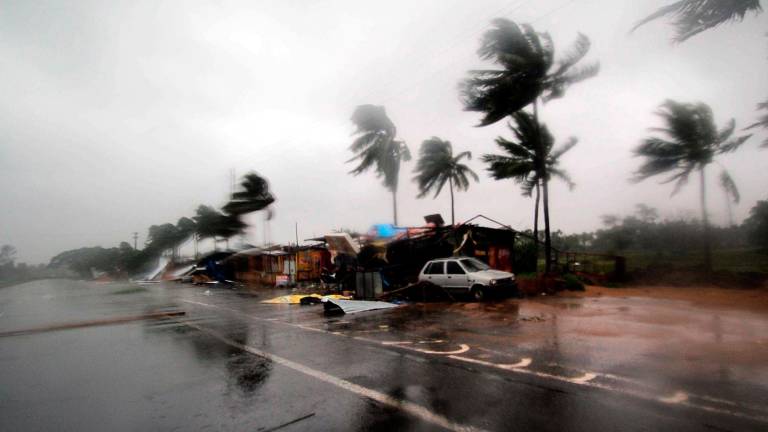 El ciclón Fani afectando a la costa este de la India con vientos de casi 200 Km/h, en 2019