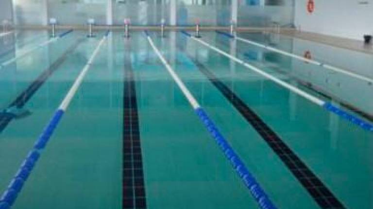 Instalaciones de la piscina climatizada de Santa Comba. Foto: CDSC