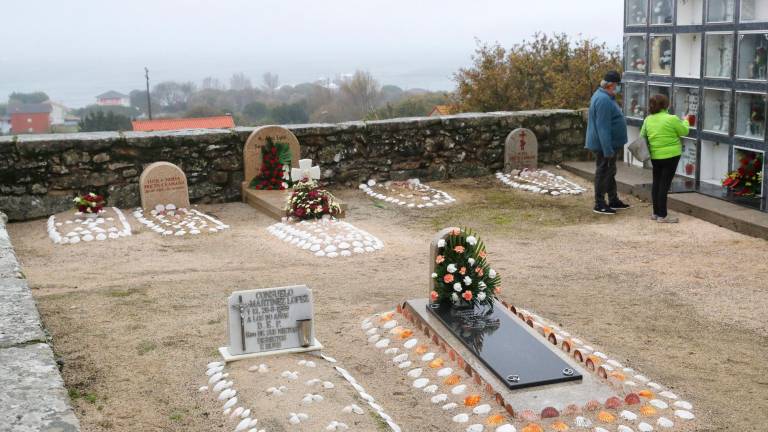 Un cementerio del entorno rural de Área de Compostela. Foto: Lavandeira JR