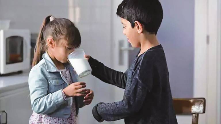 LA PANDEMIA eleva el riesgo de pobreza infantil en España. Foto del programa de ayudas para la lucha contra la pobreza infantil y la exclusión social de la Fundación La Caixa. Foto: A. 
