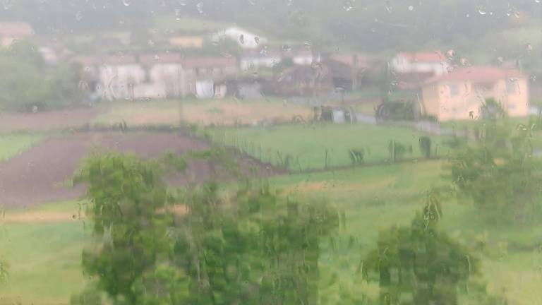 tiempo. Así vieron los gallegos las lluvias desde sus ventanas. Foto: ECG