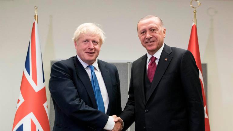 El primer ministro británico, Boris Johnson, y el presidente turco Recep Tayyip Erdogan