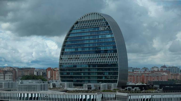 Edificio de la sede de BBVA en Madrid, conocido como ‘La Vela’ FOTO: Isabel Infantes