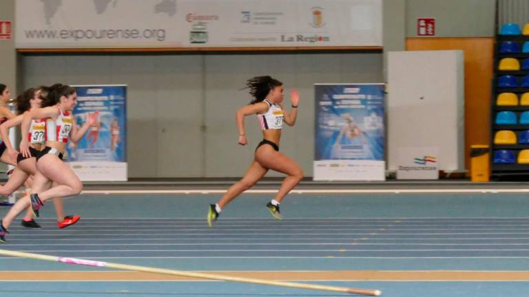 POR DELANTE Manuela Raviña, la más veloz. Foto: S. E.