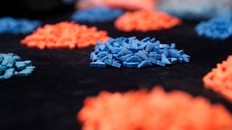 narcóticos. Varios conjuntos de pastillas de MDMA incautadas por efectivos policiales. Foto: Alberto Valdés