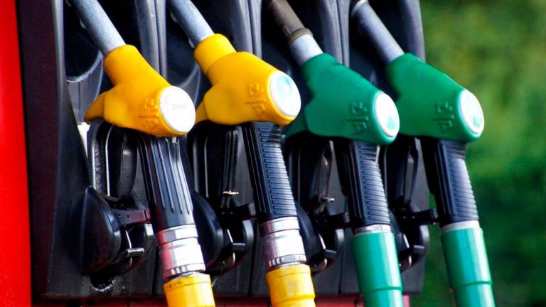 El consumo de combustibles de automoción cae un 11,5% en octubre