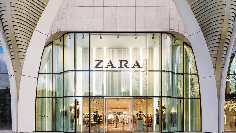 Crecimiento exponencial. Vista de la fachada exterior de uno de los establecimientos comerciales de la marca Zara, propiedad de Inditex, en Bruselas (Bélgica). Foto: Gallego 