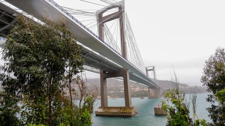 Vista del Puente de Rande por el transita la AP-9. Foto: Marta Vázquez Rodríguez/E.P.