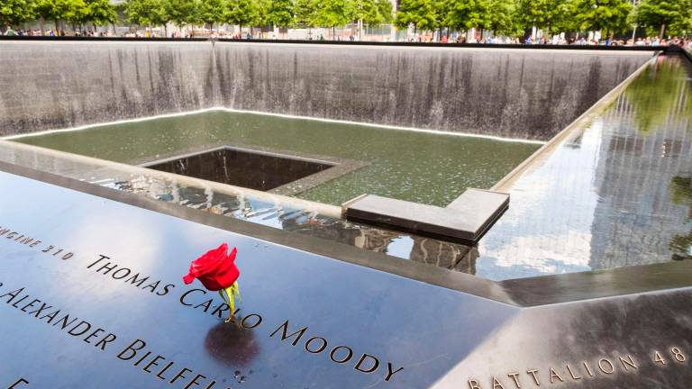 Monumento a la memoria de las víctimas del 11 de septiembre de Nueva York. FOTO: MEL LONGHURST