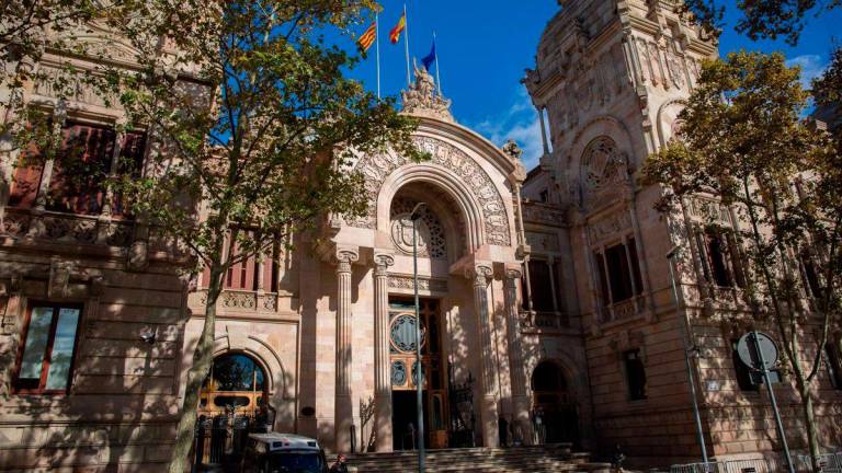 El Tribunal Superior de Justicia de Cataluña absuelve de desobediencia a la Mesa de Torrent