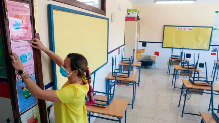 ANPE reclama que 2.300 docentes contratados por el virus sigan el año que viene en las aulas gallegas