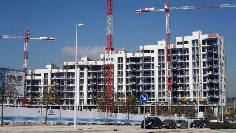 Los tipos negativos de euríbor llevan años propiciando la adquisición de vivienda. Foto: Europa Press