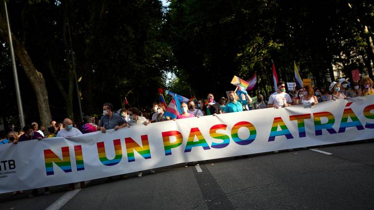 Marcha del Orgullo 2021 en Madrid con el lema “ni un paso atrás”. Foto: Europa Press