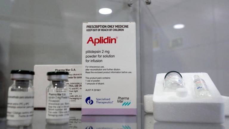 fármaco. Vista del medicamento de Aplidin, desarrollado por la empresa española PharmaMar. Foto: EFE/Kiko Huesca 