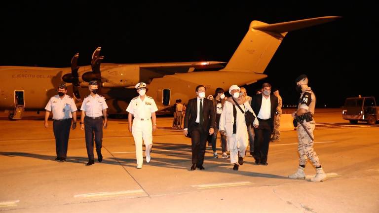 Llegada a Madrid del primer avión con españoles y colaboradores afganos repatriados de Afganistán - PRESIDENCIA