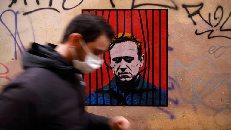 Un cartel del líder opositor ruso Alexei Navalni. FOTO: Vincenzo Livieri