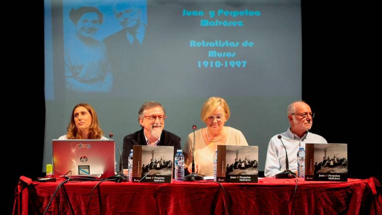 Imaxe da homenaxe como Fotógrafos Históricos a Juan e Perpetua Malvárez. Foto: D. C.