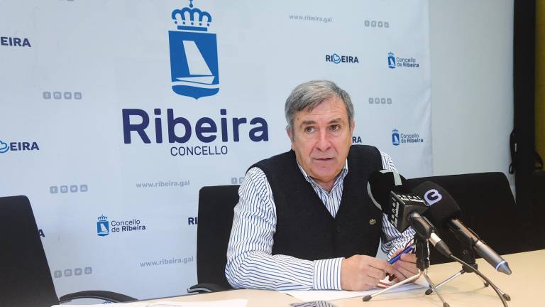 Ruiz informou dos principais rasgos do orzamento municipal que levará ao pleno. Foto: C. 