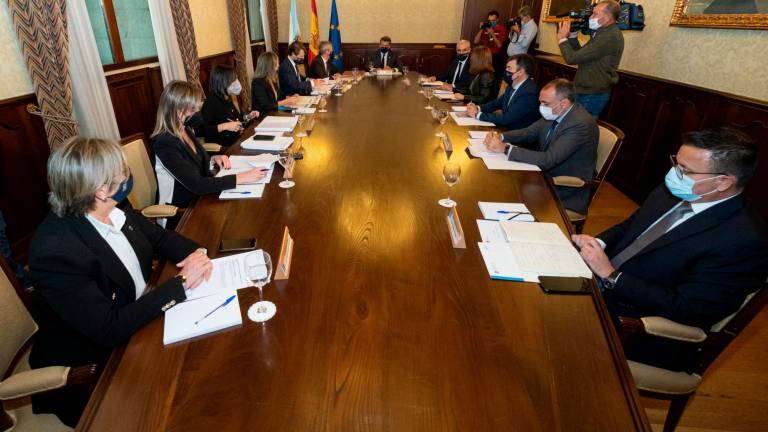 El Gobierno gallego reunido de forma extraordinaria para aprobar los Orzamentos 2022. Foto: David Cabezón