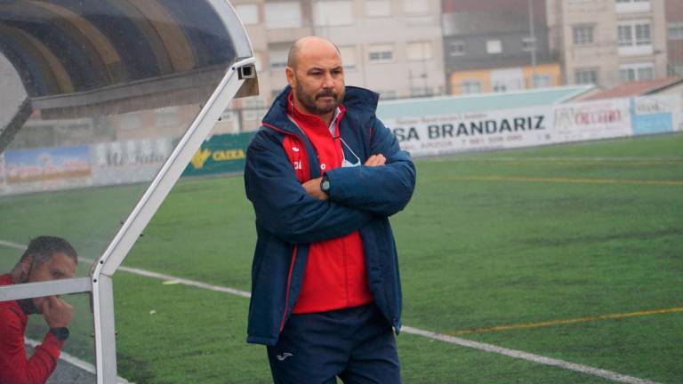 José Luis Lemos, entrenador del Bergantiños. Foto: Fernando Blanco