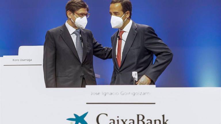José Ignacio Goirigolzarri, izq., y Gonzalo Gortázar, presidente y consejero delegado de CaixaBank. Foto: Rober Solsona/E.P.