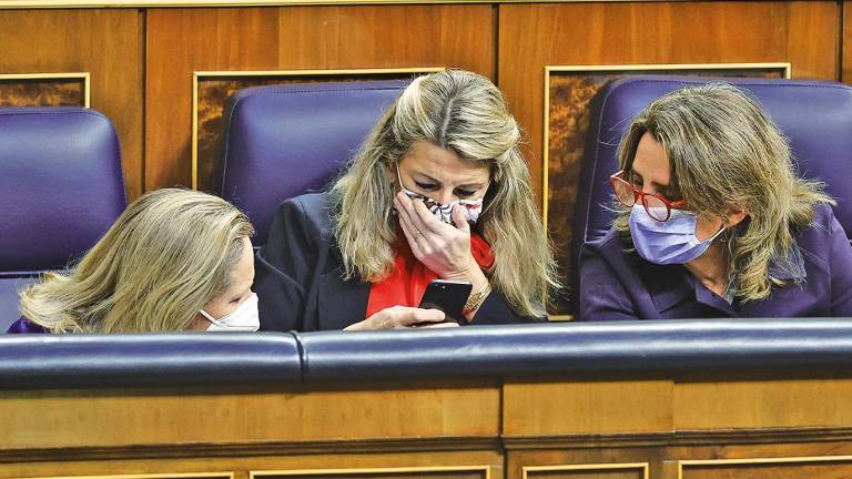 Las vicepresidentas Nadia Calviño, Yolanda Díaz y Teresa Ribera en el Congreso de los Diputados. Foto: Eduardo Parra/E.P.