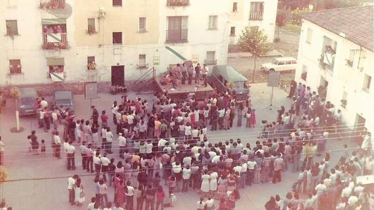 Fuxan os Ventos durante unha actuación celebrada en O Barco de Valdeorras durante o ano 1978. Foto: Europa Press